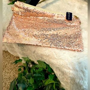 NEW~Kendall & James Sequin Clutch Rose Gold inside zipperTop zip closure 11”x8”